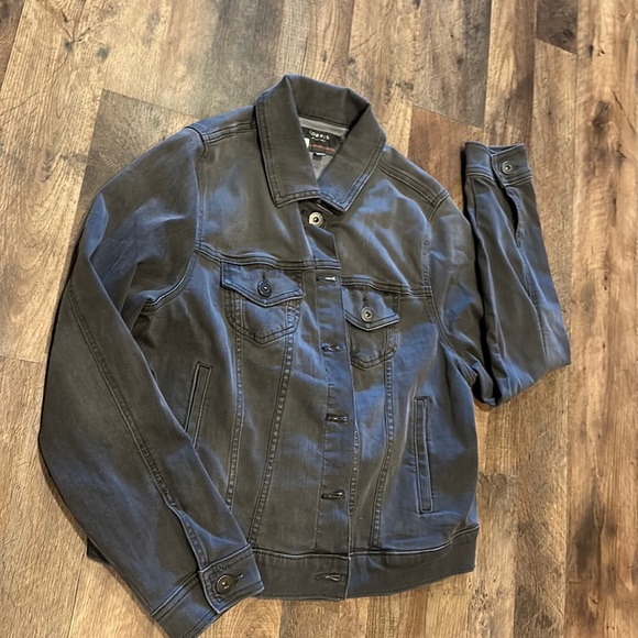 torrid Jackets & Blazers - Torrid Denim Jacket sz 0 NWT
